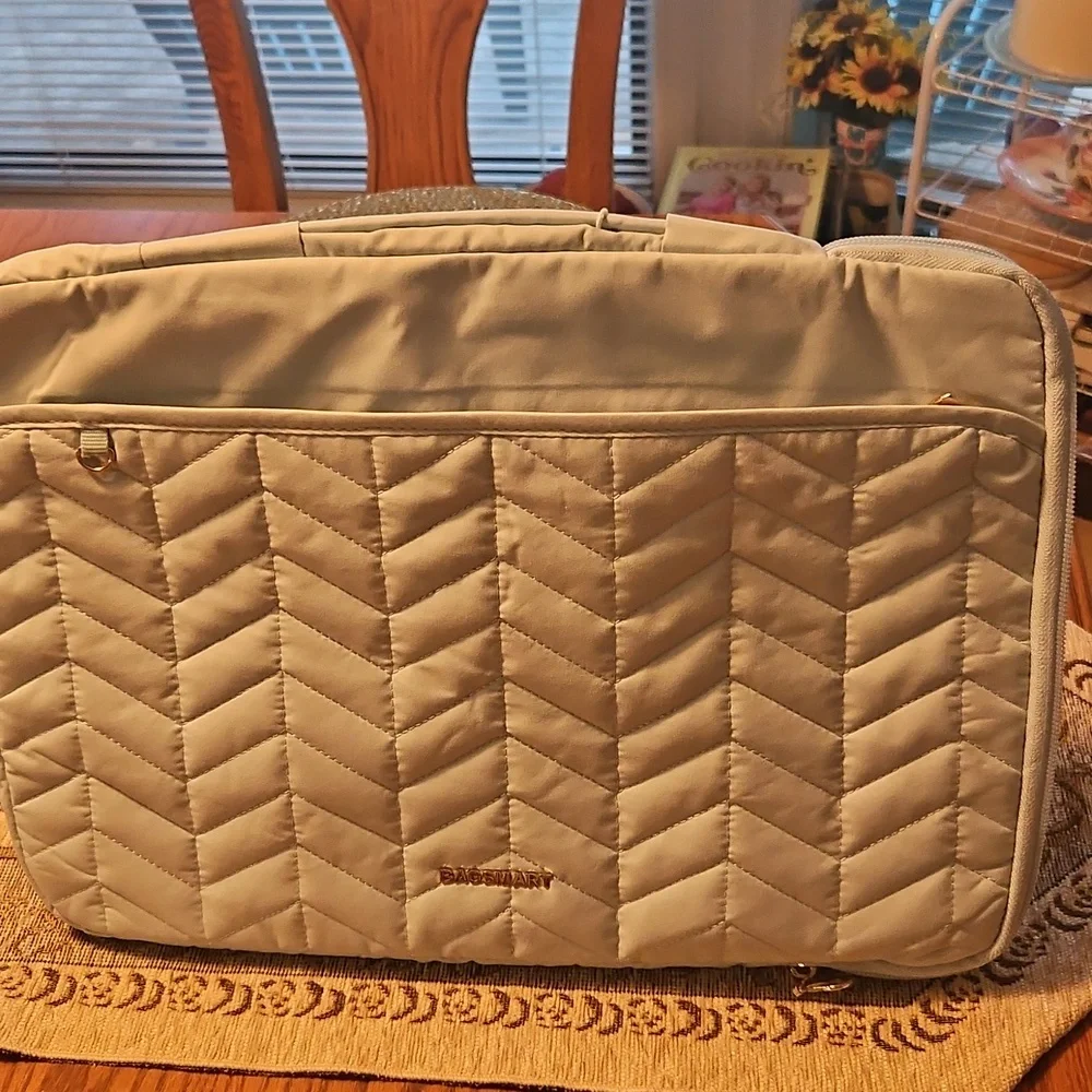 NWT 2 Pc Bagsmart Quilted Laptop Sleeve and Pouch Set in Light Blue